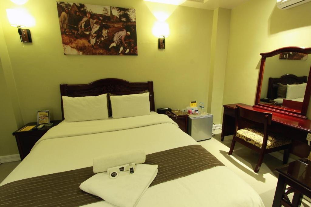 Clark Imperial Hotel Angeles Quarto foto